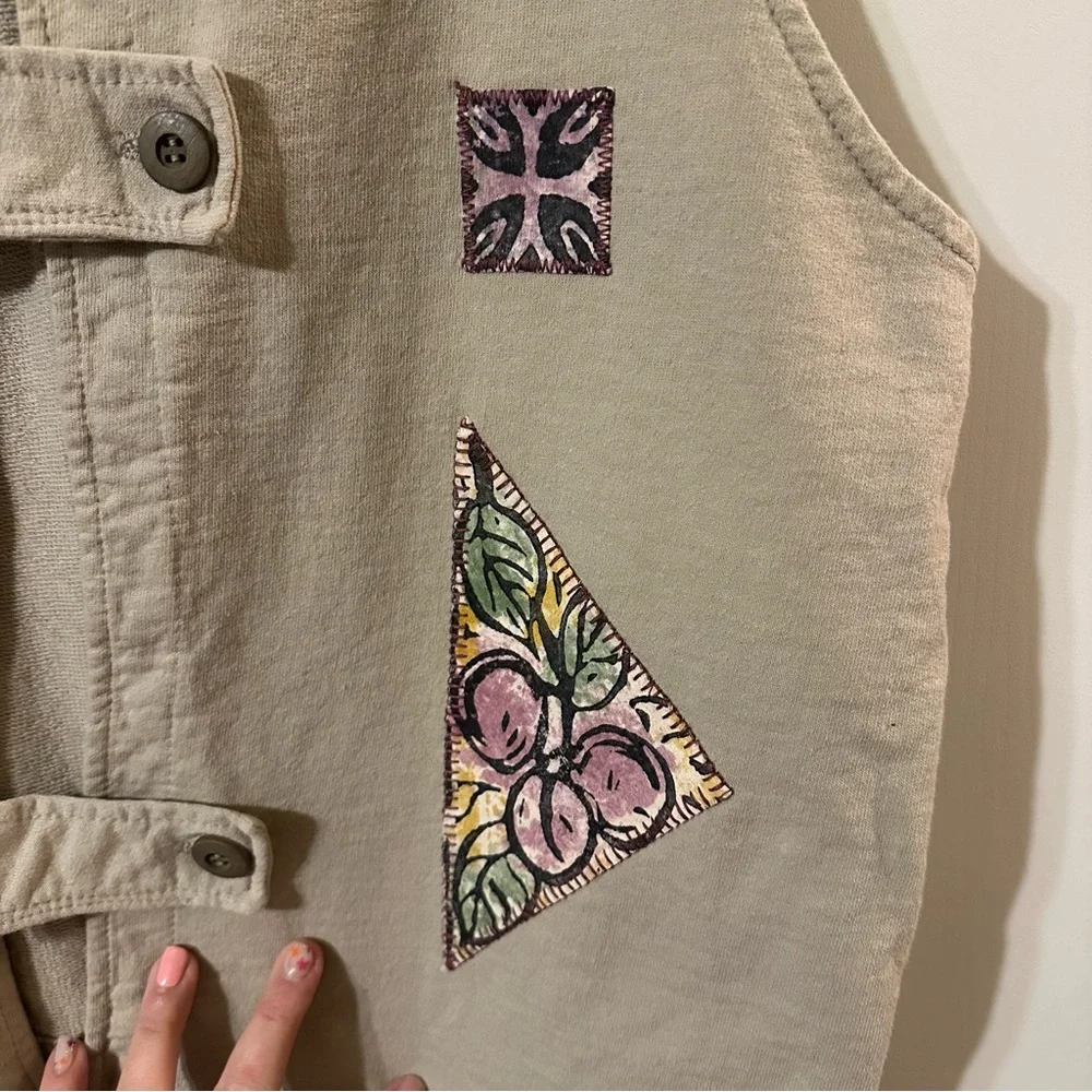 Kat Prints Cotton Vest with Stamped accents One Size - Picture 6 of 8